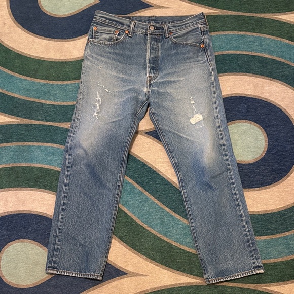 Levi's Classic 501 Light Blue Straight Jeans - Picture 1 of 3